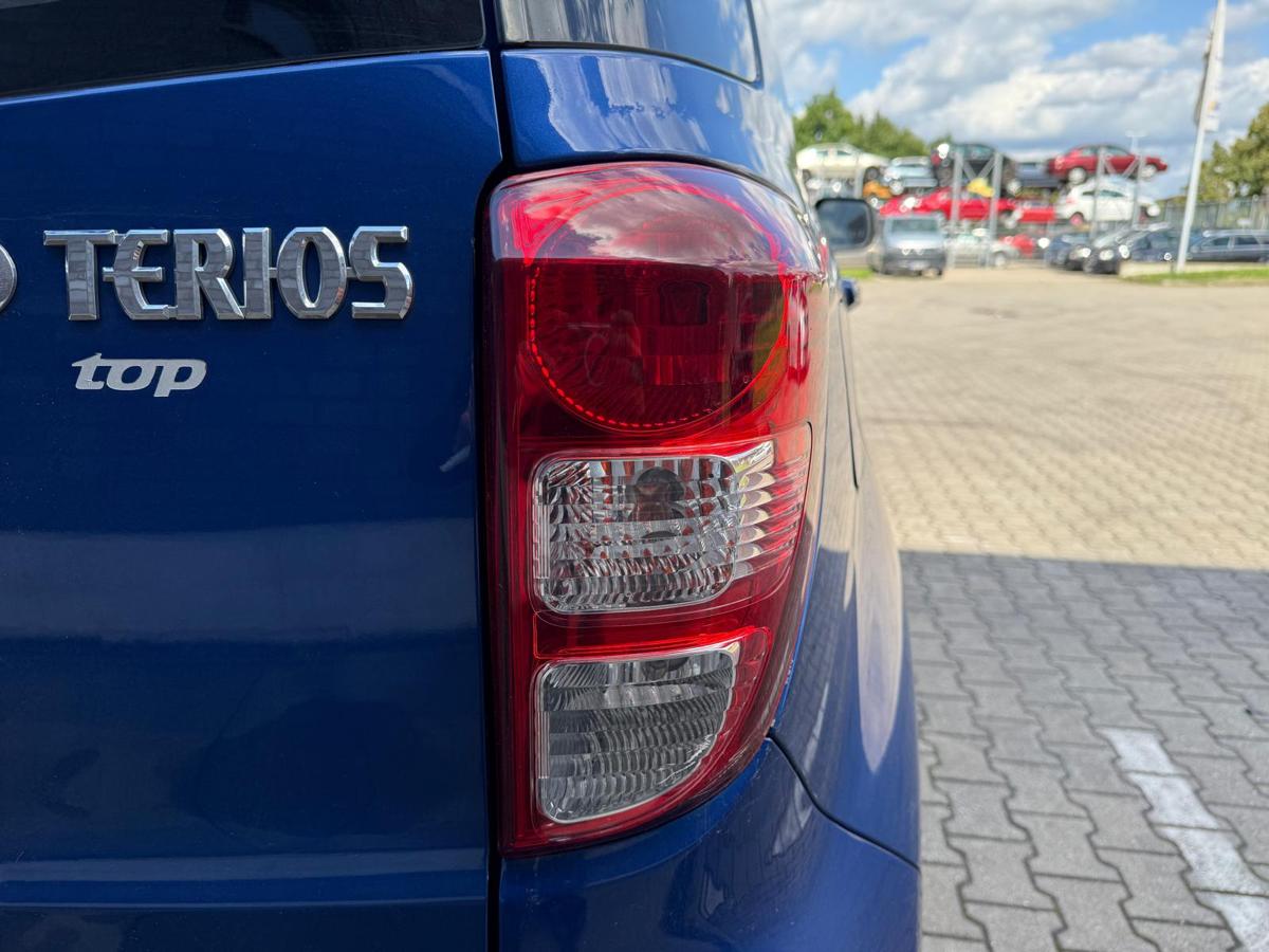 Daihatsu Terios II J2 original Rücklicht Rückleuchte rechts Vorfacelift BJ07